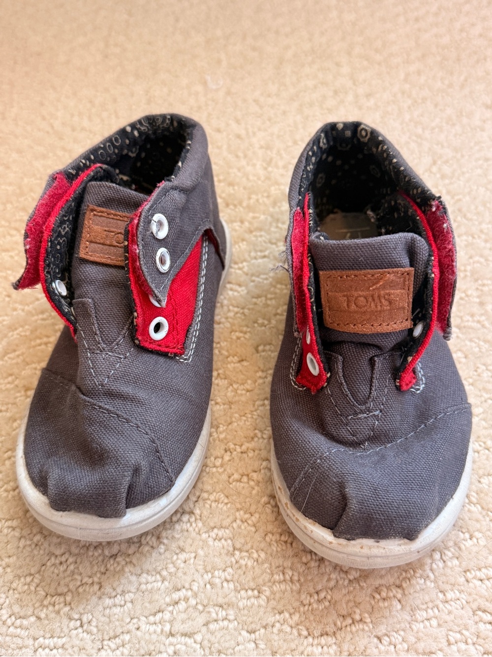TOMS Kids Gray Canvas Sneakers with Red Accent and Leather Patch